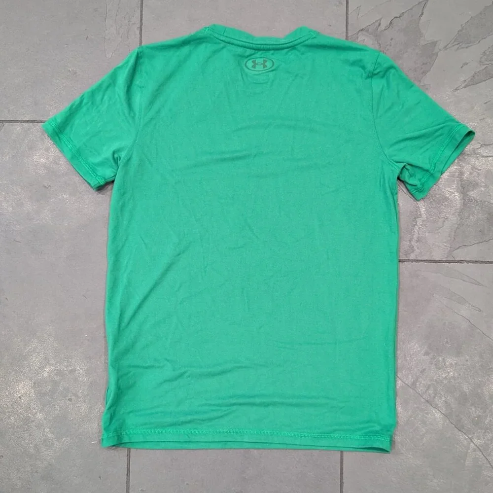 Youth UNDER ARMOUR Notre Dame Hockey Leprechaun NWT - Picture 2 of 6